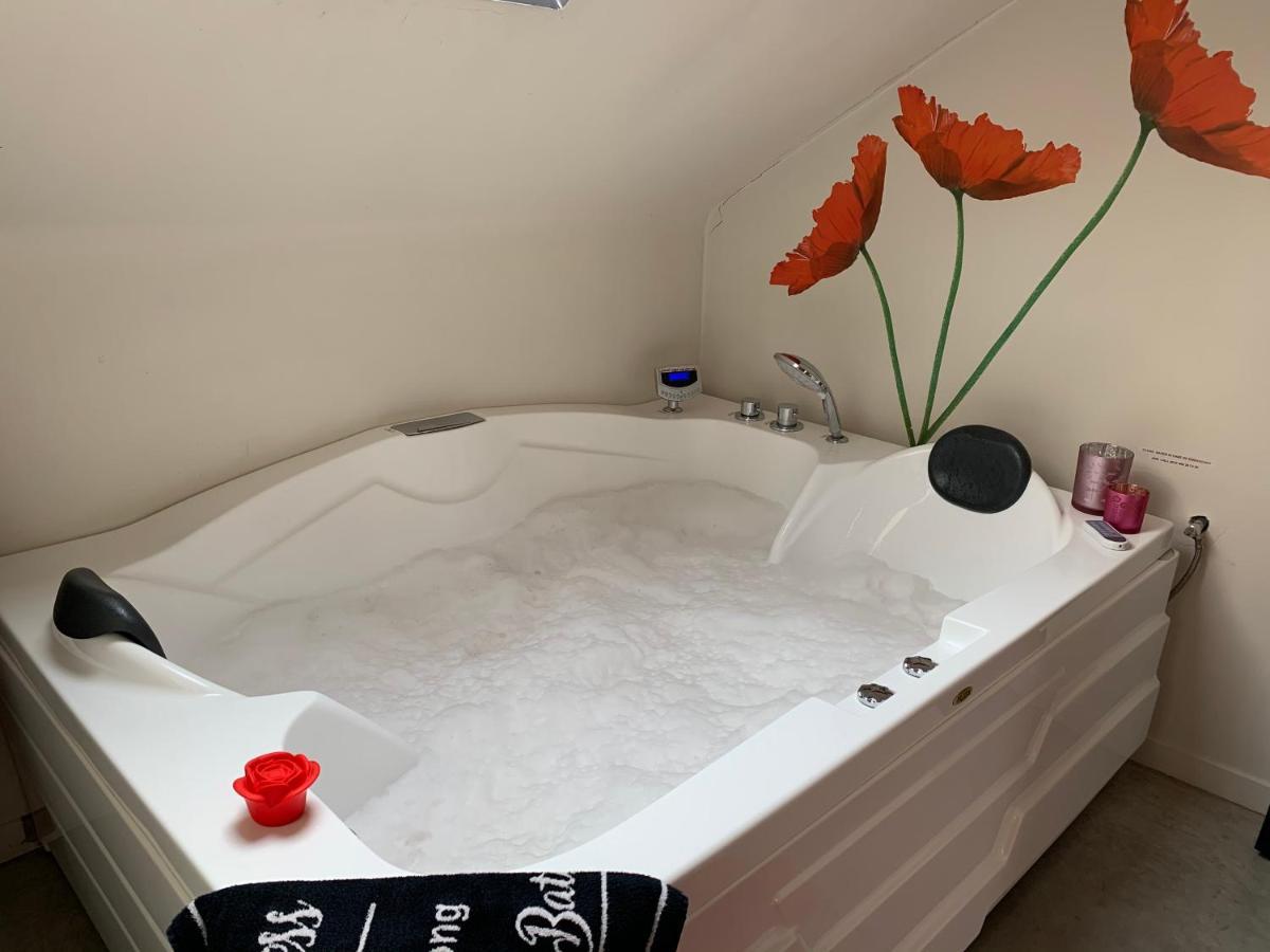 Wellness Loft With Sauna, Jacuzzi, Roof Terrace & Amazing View Apartamento Antuérpia Exterior foto
