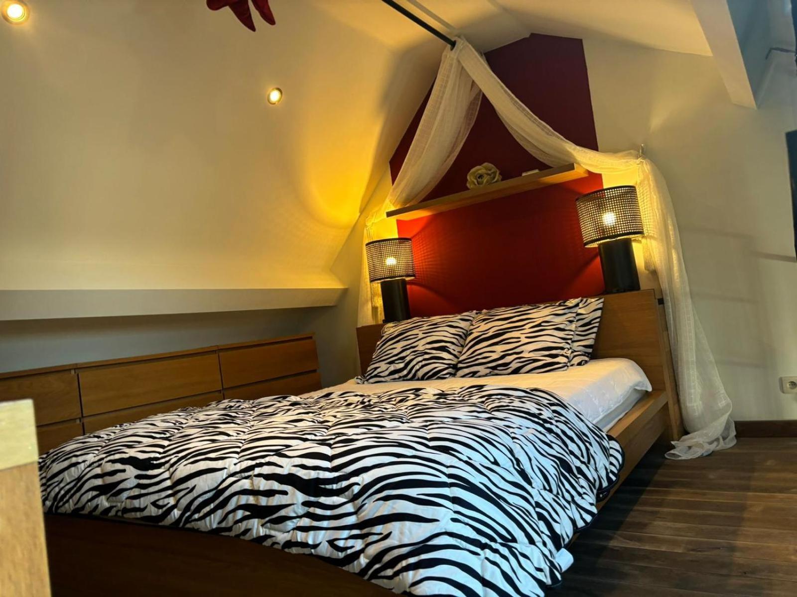 Wellness Loft With Sauna, Jacuzzi, Roof Terrace & Amazing View Apartamento Antuérpia Exterior foto